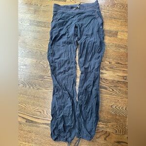 Lululemon Dance Studio Pant, unlined, size 8, Coal color, 2010 version